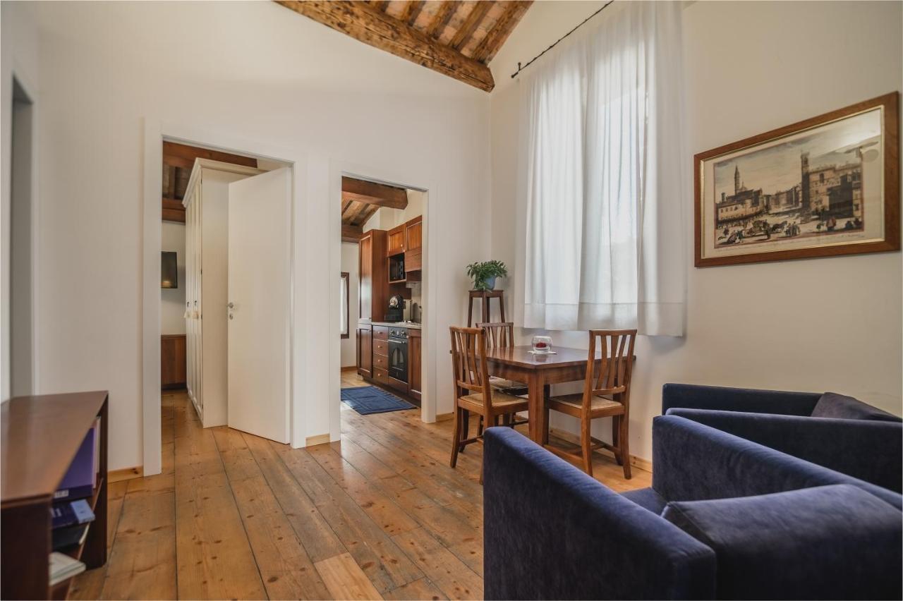 Le Camere Di Palazzo Bortolan Treviso Luaran gambar