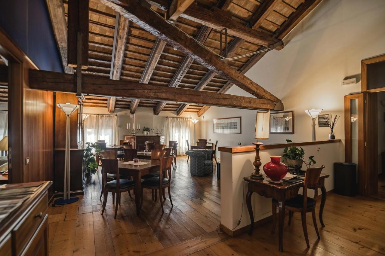 Le Camere Di Palazzo Bortolan Treviso Luaran gambar